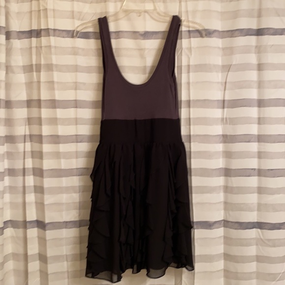 🎃Ruffle dress - Picture 4 of 6